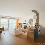 Spacious Two-Bedroom Apartment In The 13Th With Balcony