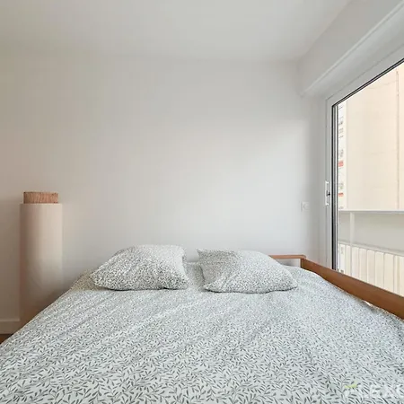 Apartment Spacious Two-bedroom In The 13th With Balcony Paris