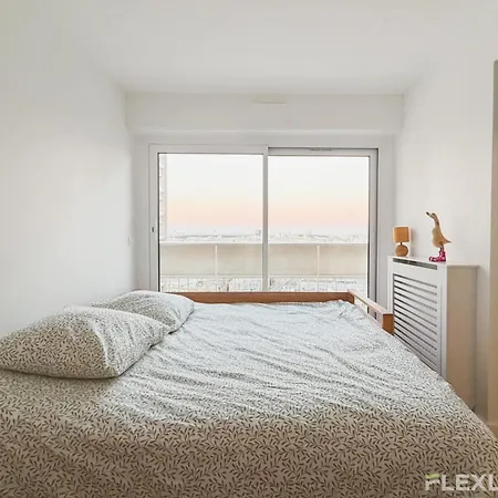 Apartment Spacious Two-bedroom In The 13th With Balcony Paris